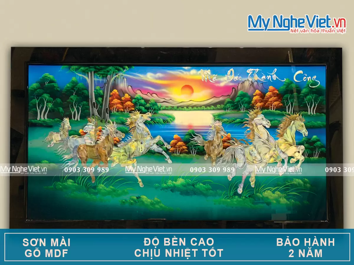 Tranh Sơn mài Mã đáo thành công nền xanh MNV-TSM7138