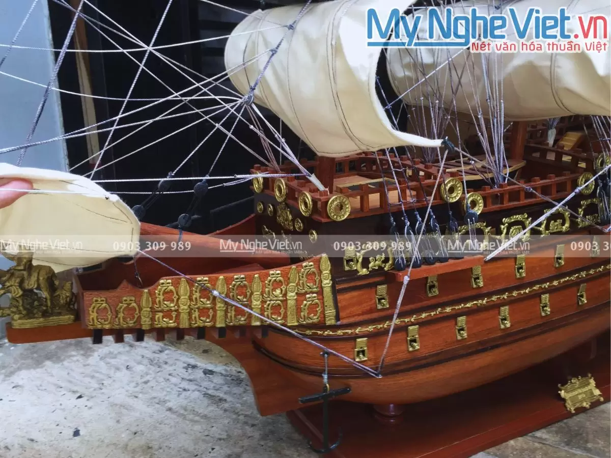 Mô hình thuyền chiến cổ Sovereign Of The Seas